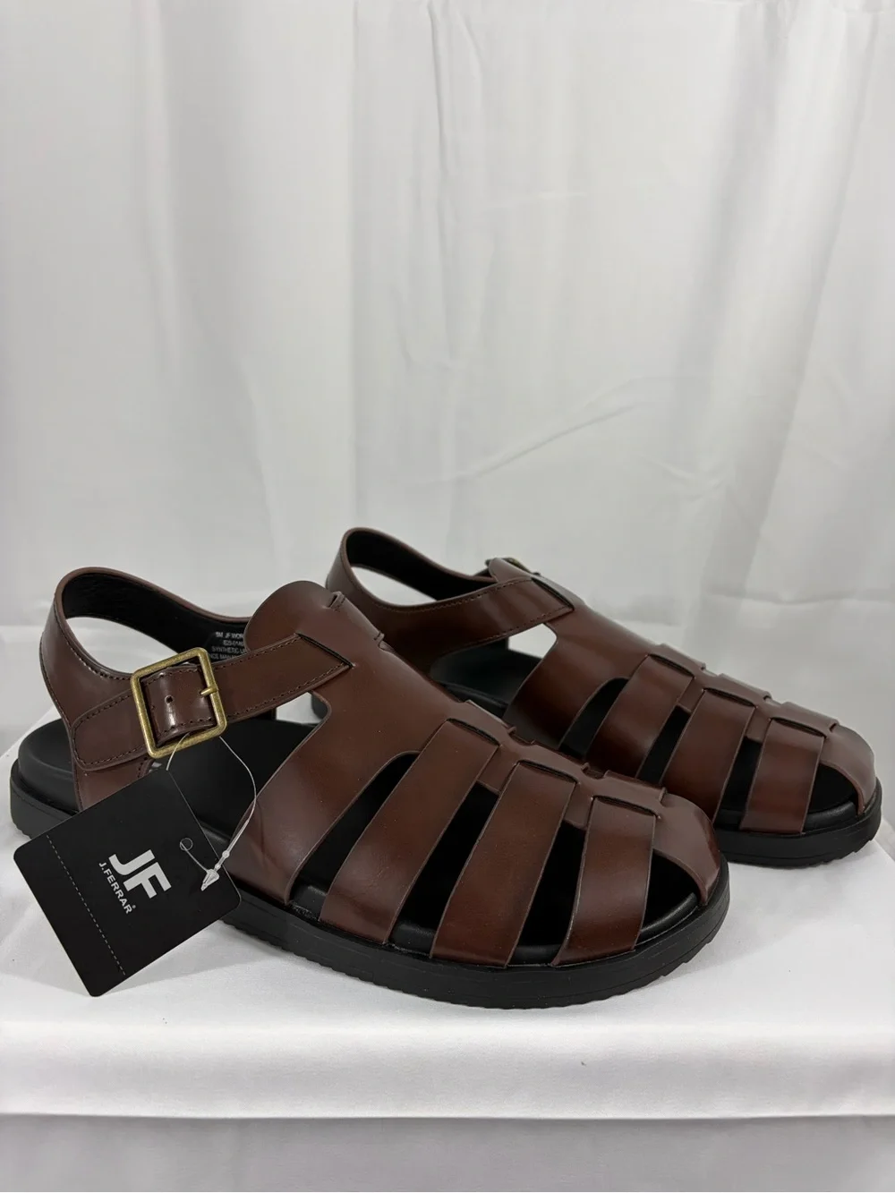 NWT J. Ferrar Men’s Size 9 Brown Leather Fisherman Sandals